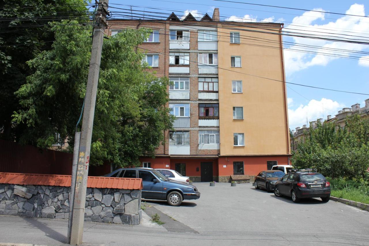 Уютная VIP-студия в центре. Винница Экстерьер фото